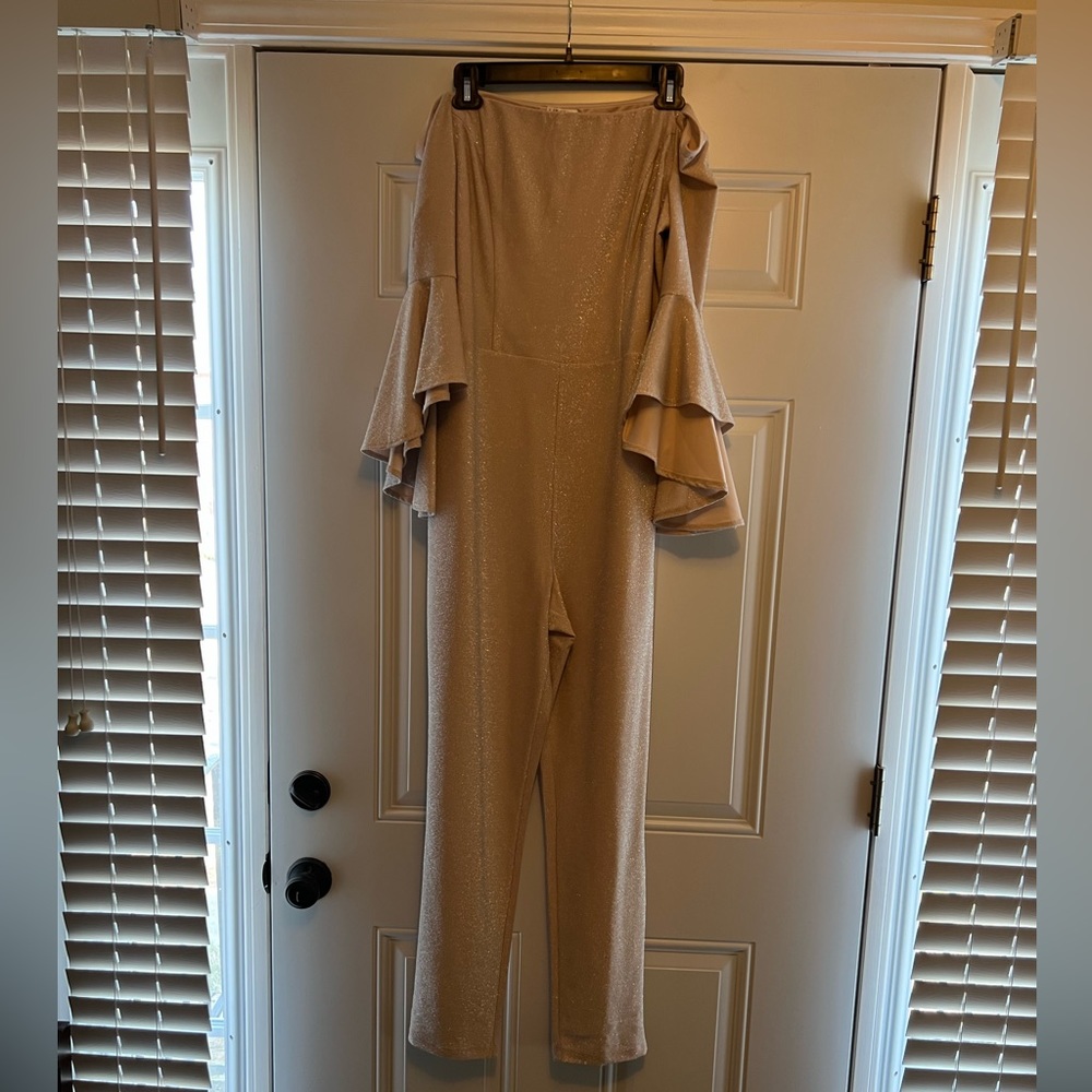 CC Boutique. Elegant dresses for all your spring time events! Sizes M to L.